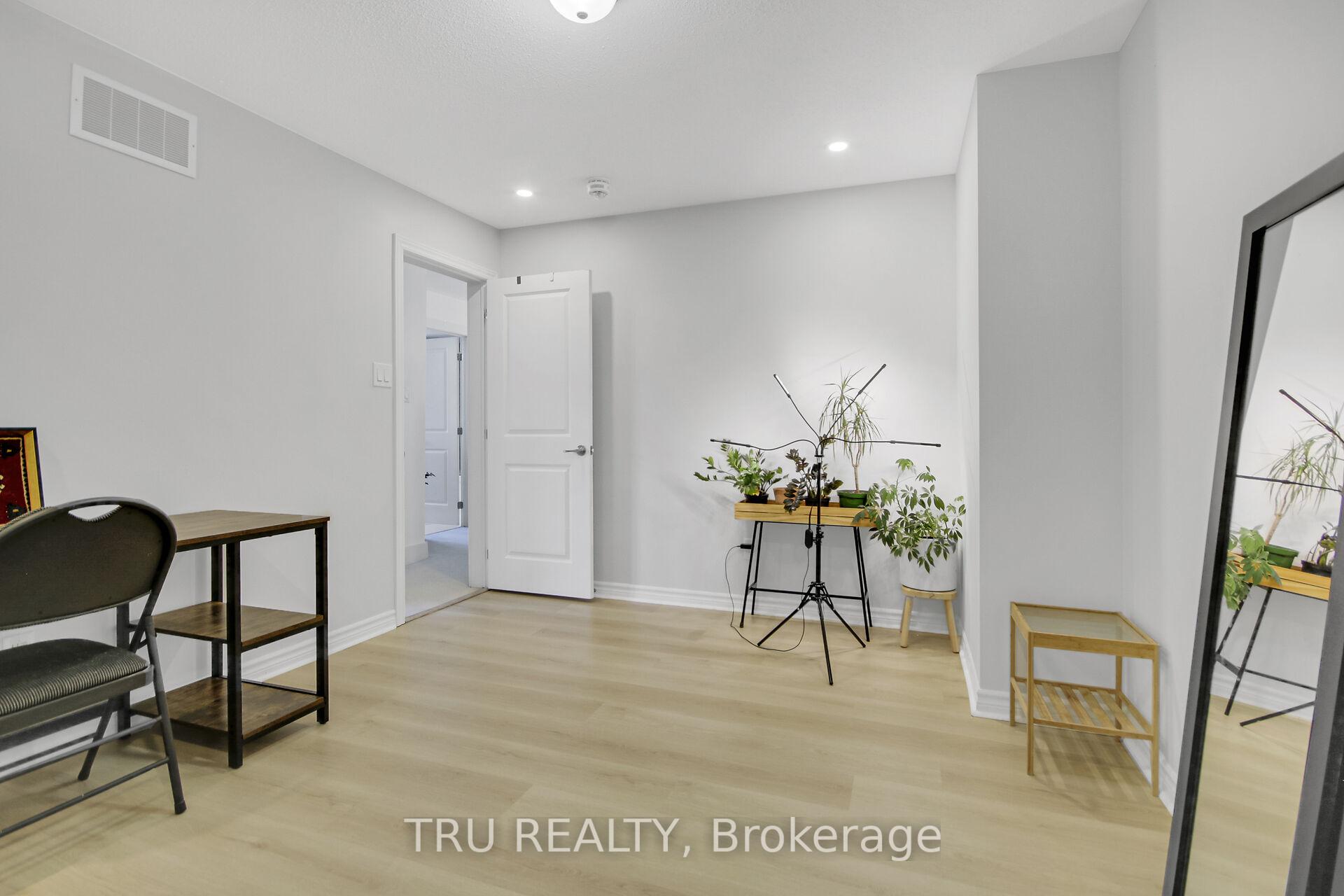 Photo 27 of 993 Shimmerton Circle, Ottawa, Kanata - Emerald Meadows/Trailwest — HOMEH