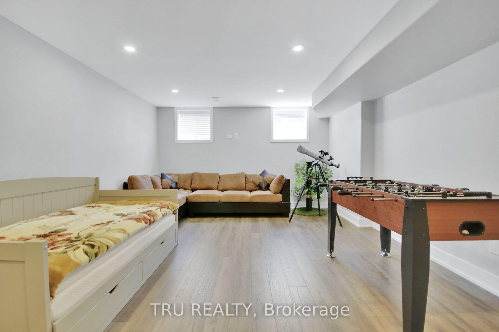 Photo 31 of 993 Shimmerton Circle, Ottawa, Kanata - Emerald Meadows/Trailwest — HOMEH