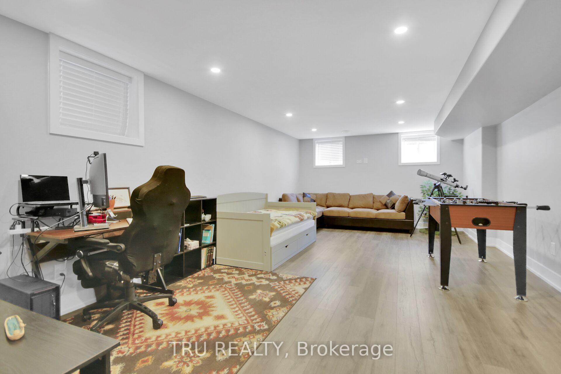 Photo 33 of 993 Shimmerton Circle, Ottawa, Kanata - Emerald Meadows/Trailwest — HOMEH