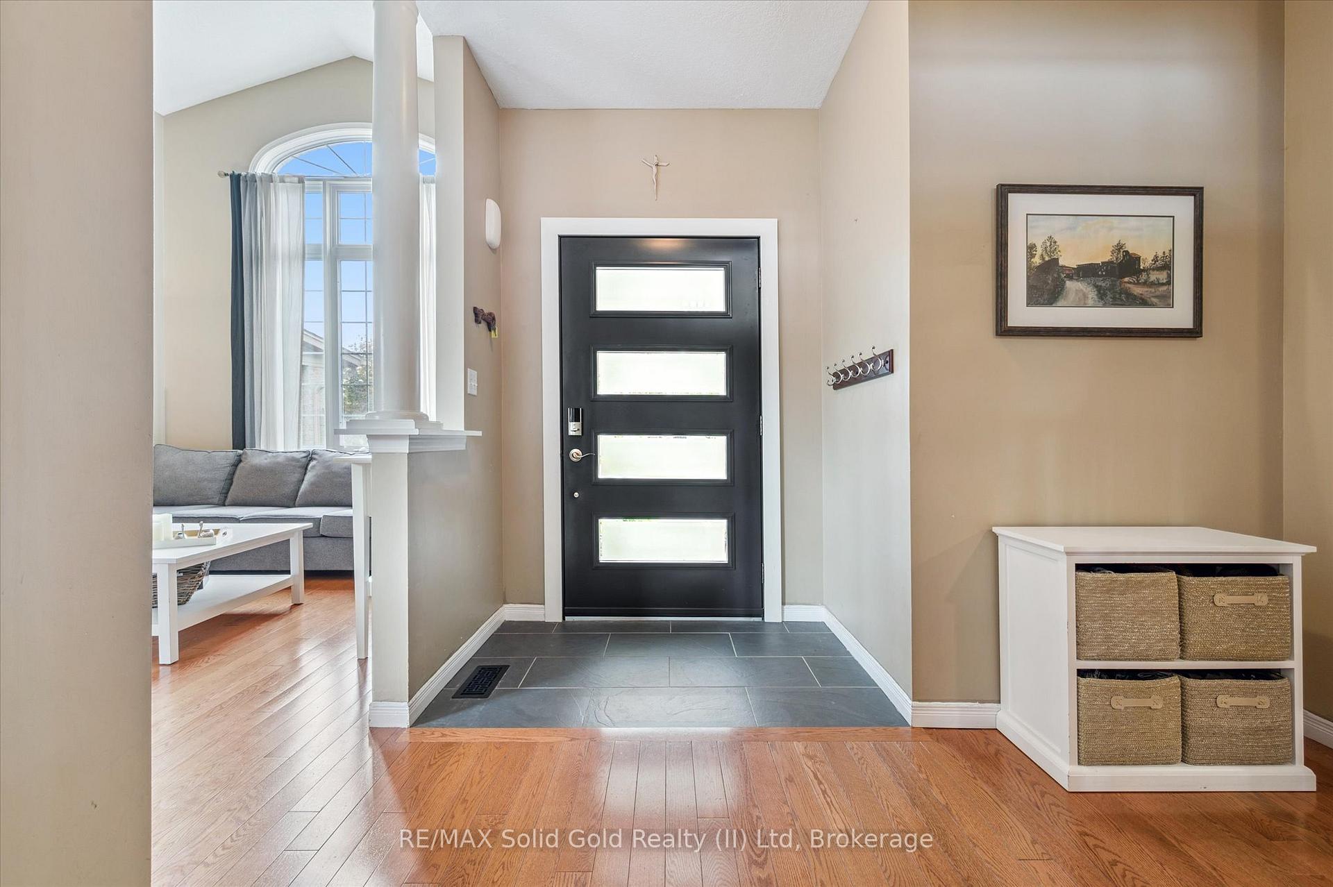 Photo 3 of 232 Laurel Springs Court, Kitchener — HOMEH