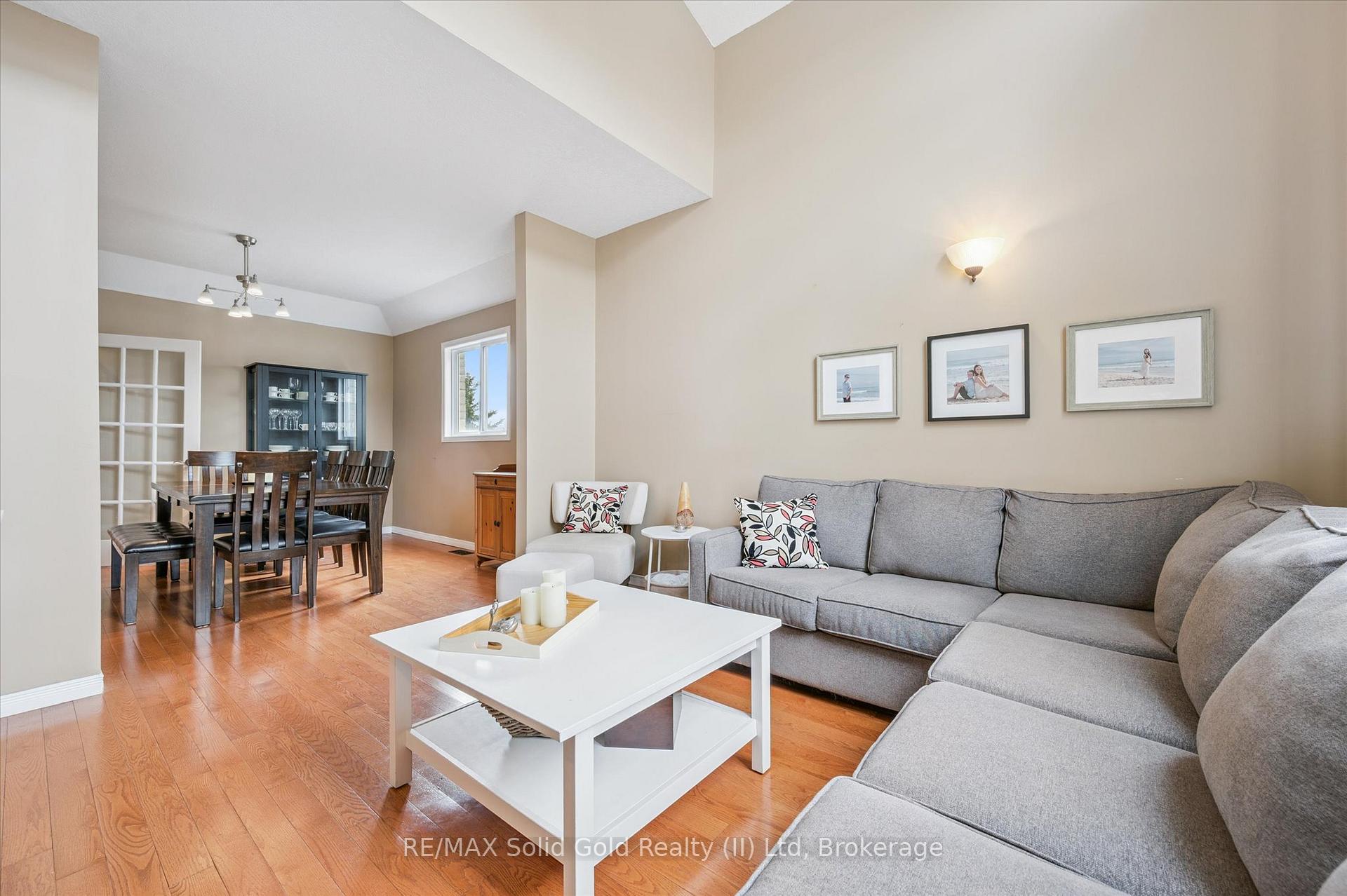 Photo 5 of 232 Laurel Springs Court, Kitchener — HOMEH