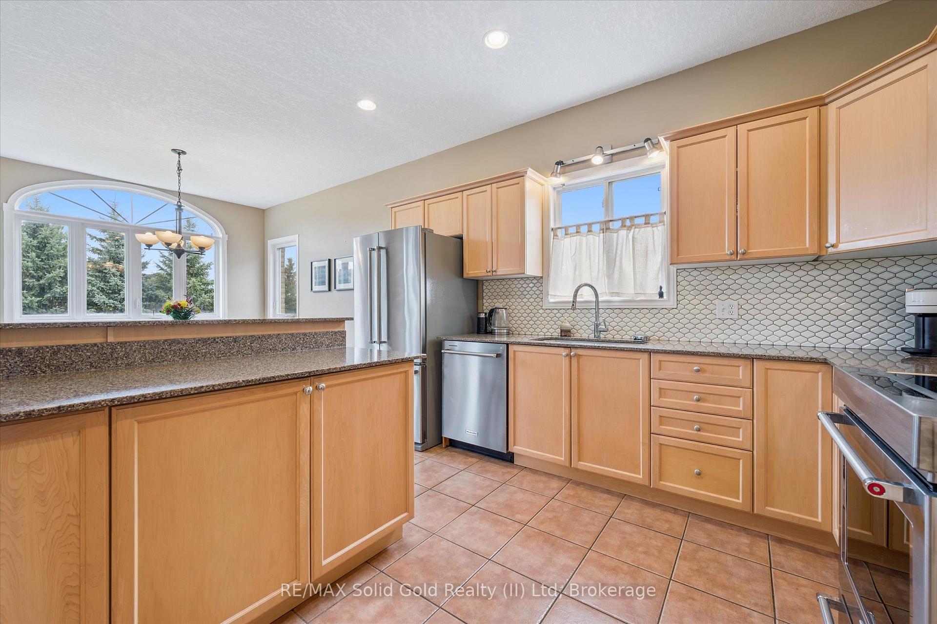 Photo 15 of 232 Laurel Springs Court, Kitchener — HOMEH