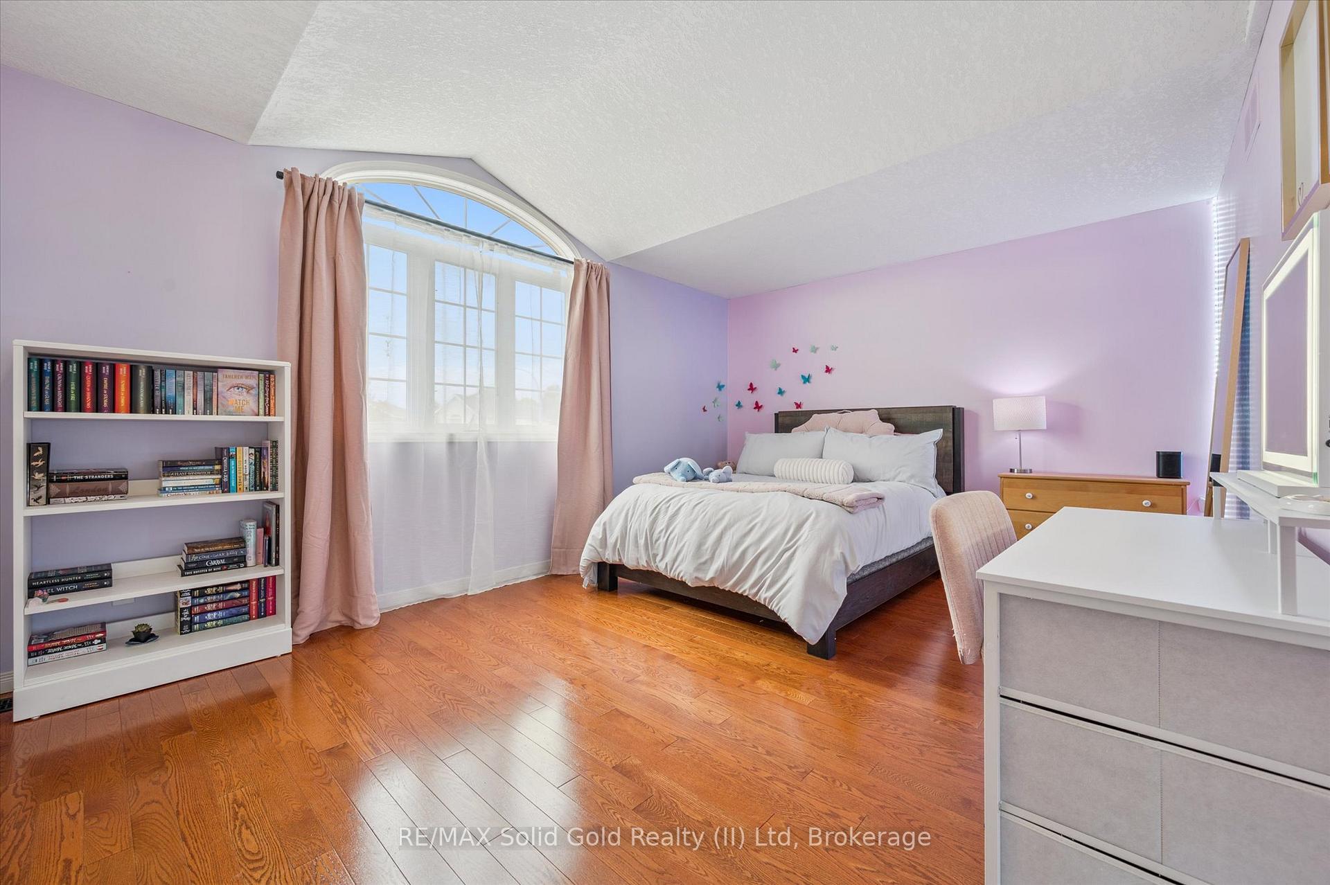 Photo 23 of 232 Laurel Springs Court, Kitchener — HOMEH