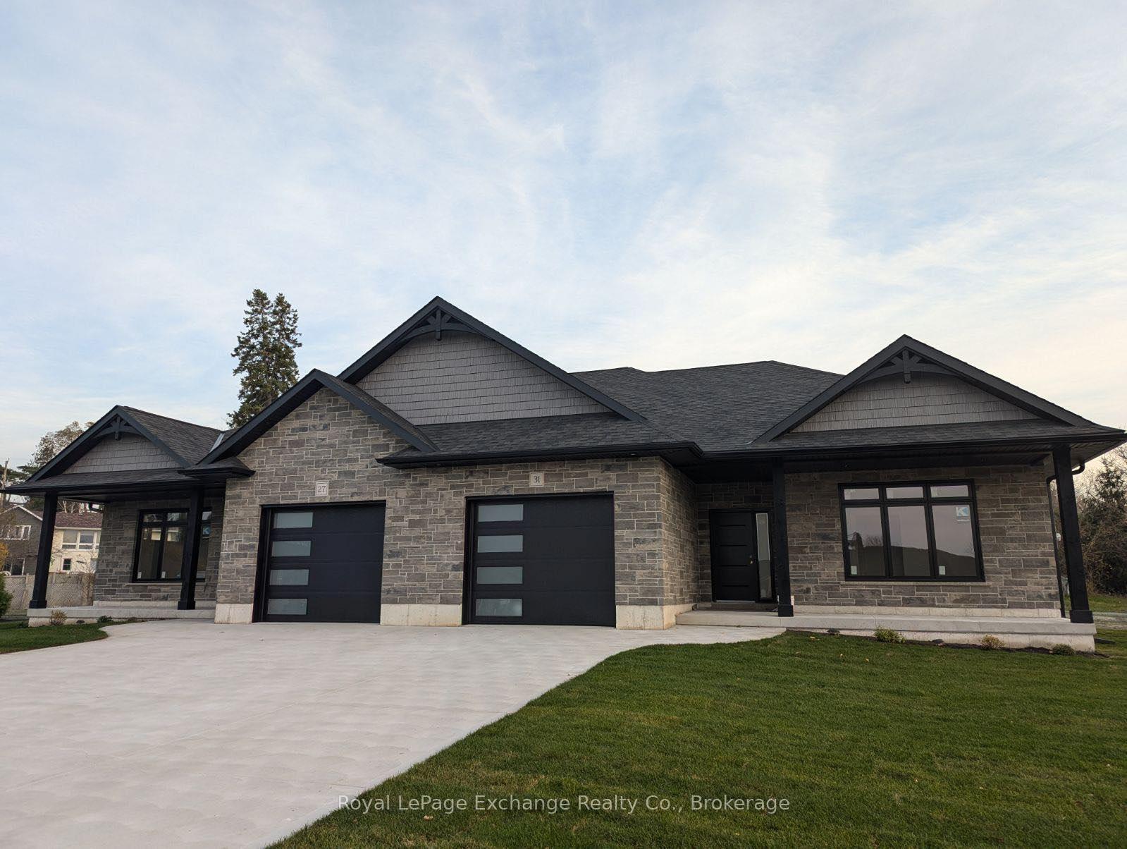 Front of 31 Mercedes Crescent