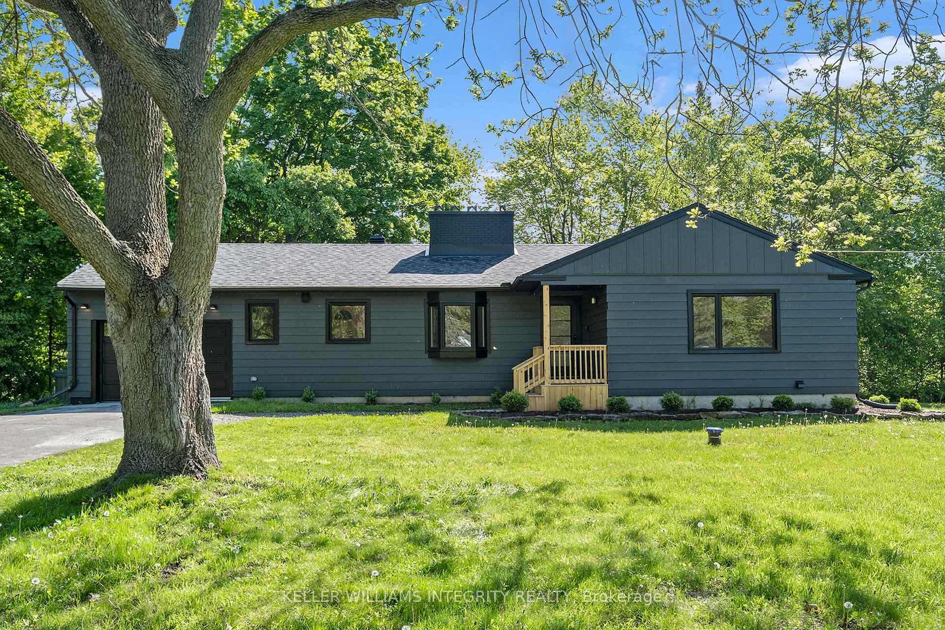Front of 17 Lockview Road