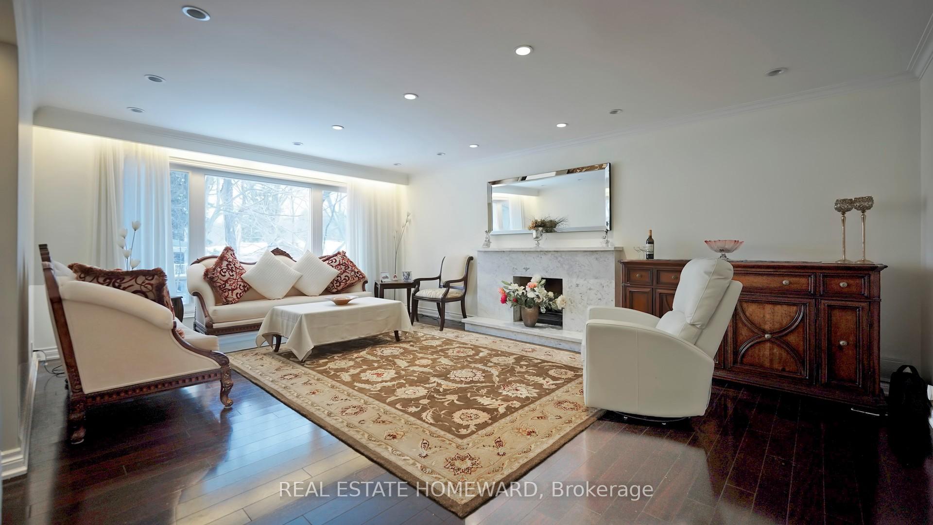 Photo 5 of 34 Delair Crescent, Markham, Grandview — HOMEH