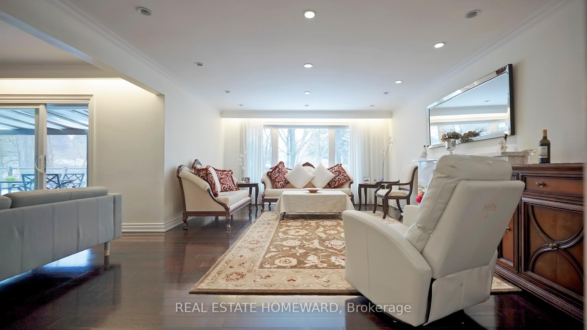 Photo 6 of 34 Delair Crescent, Markham, Grandview — HOMEH