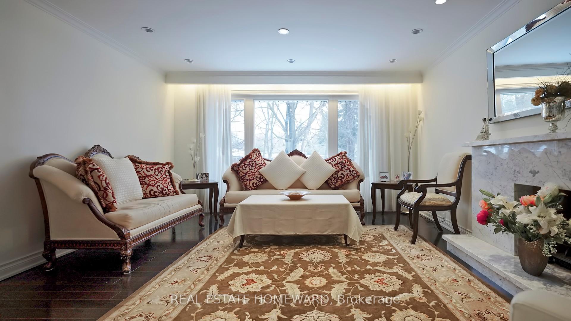Photo 9 of 34 Delair Crescent, Markham, Grandview — HOMEH