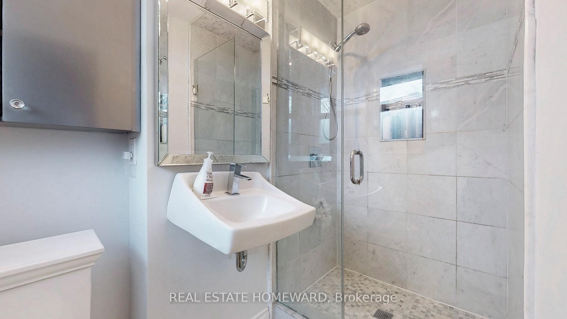 Photo 25 of 34 Delair Crescent, Markham, Grandview — HOMEH