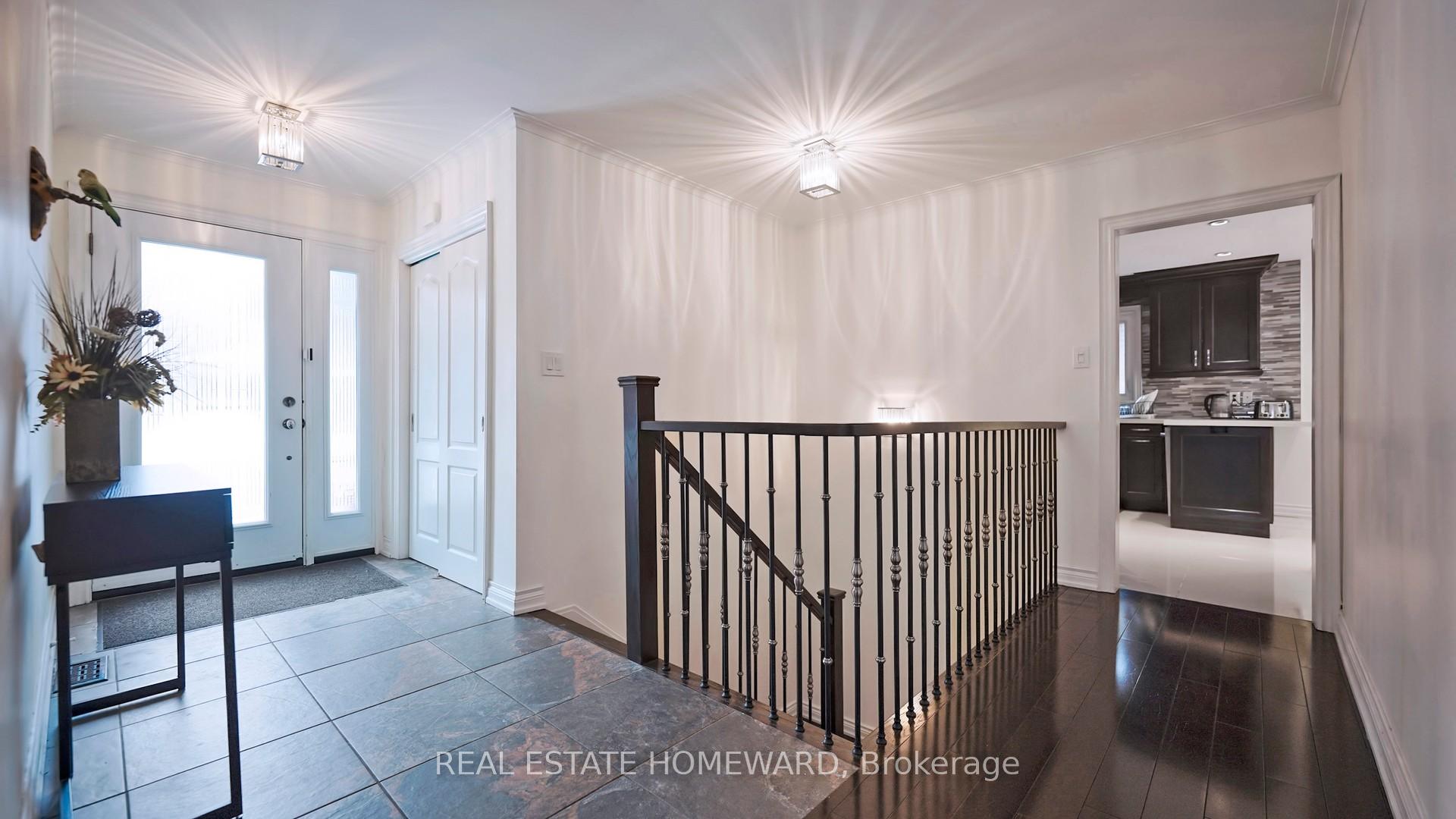 Photo 26 of 34 Delair Crescent, Markham, Grandview — HOMEH