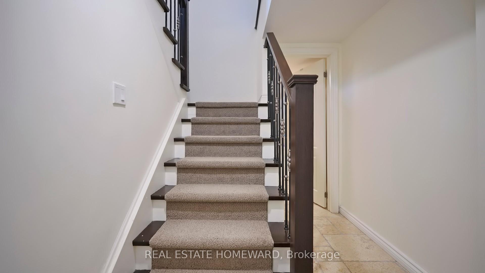 Photo 28 of 34 Delair Crescent, Markham, Grandview — HOMEH