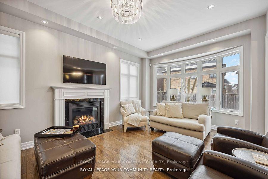 Photo 12 of 105 Burns Boulevard, King, King City — HOMEH