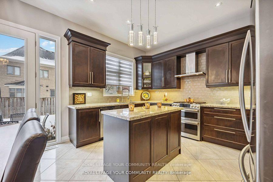 Photo 18 of 105 Burns Boulevard, King, King City — HOMEH