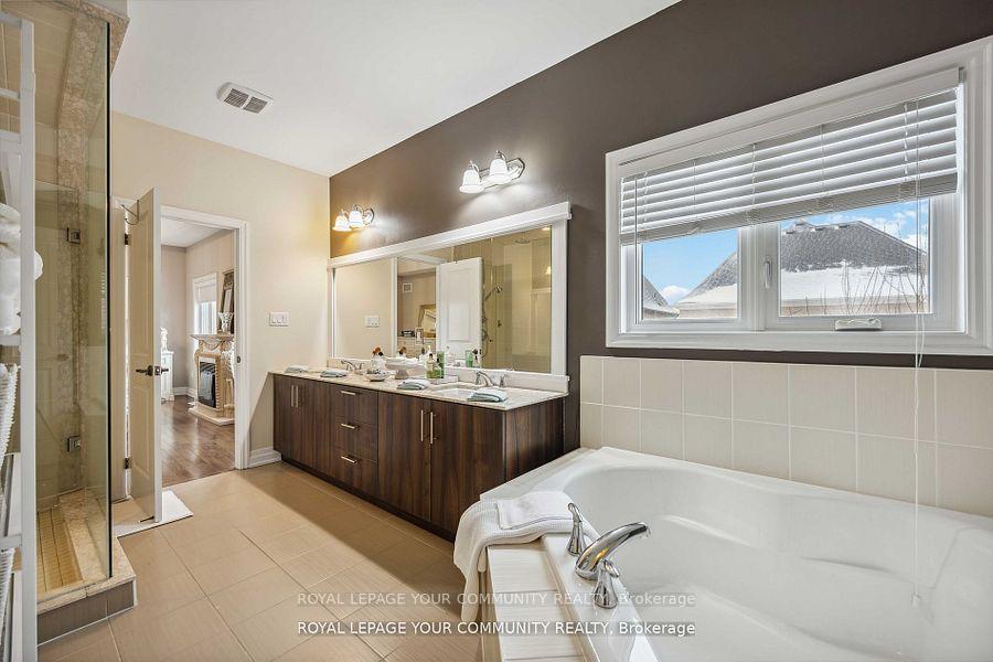 Photo 21 of 105 Burns Boulevard, King, King City — HOMEH