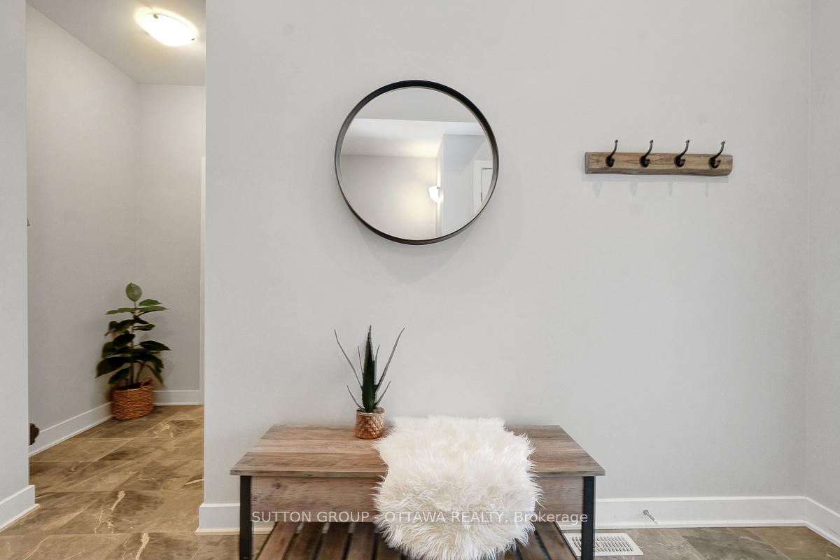 Photo 4 of 4949 Abbott Street E, Ottawa, Kanata - Emerald Meadows/Trailwest — HOMEH