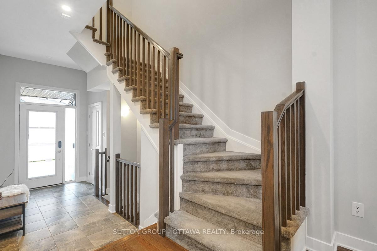 Photo 6 of 4949 Abbott Street E, Ottawa, Kanata - Emerald Meadows/Trailwest — HOMEH