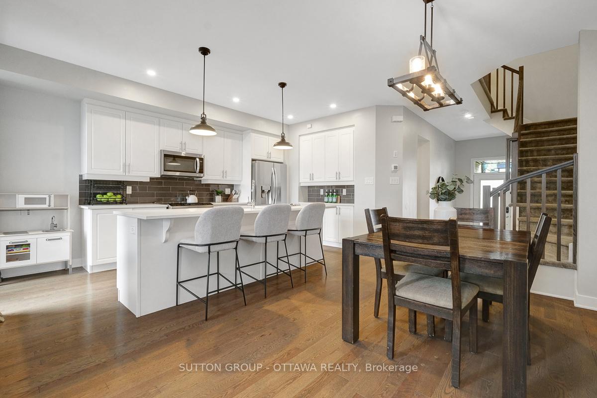 Photo 12 of 4949 Abbott Street E, Ottawa, Kanata - Emerald Meadows/Trailwest — HOMEH