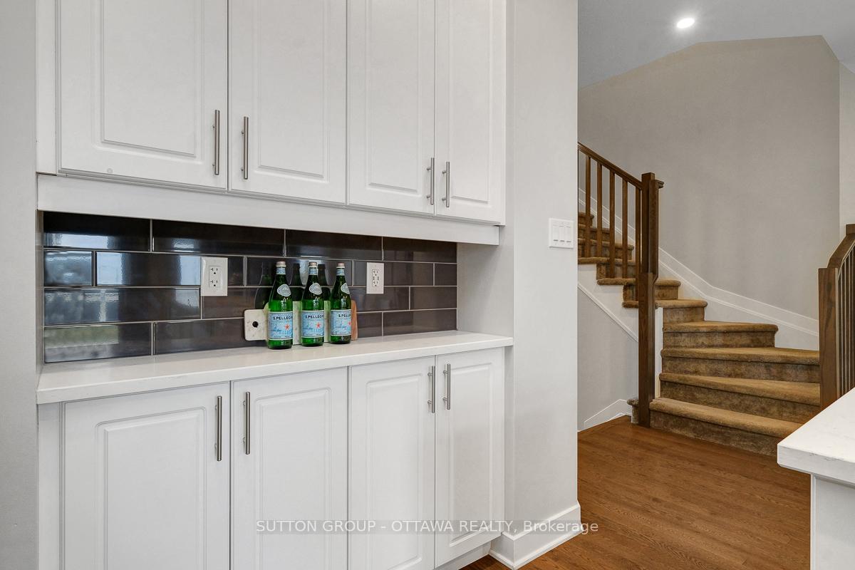 Photo 18 of 4949 Abbott Street E, Ottawa, Kanata - Emerald Meadows/Trailwest — HOMEH