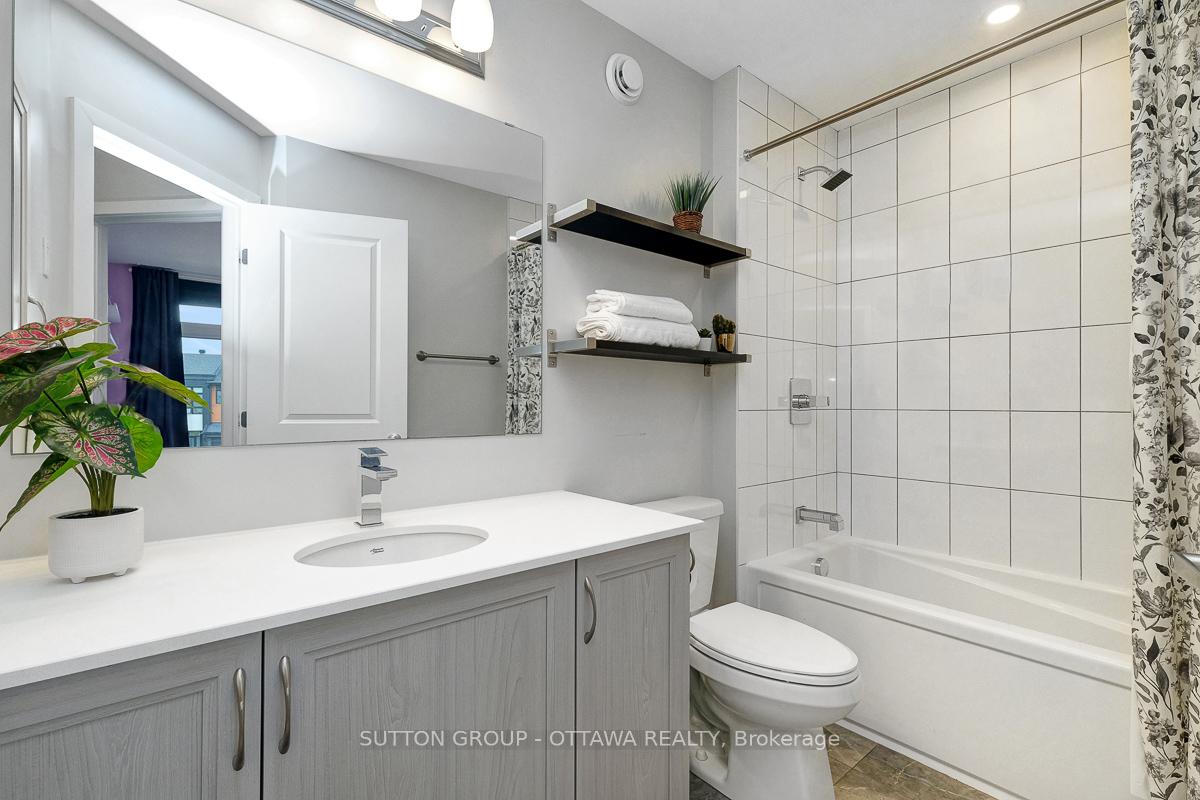 Photo 33 of 4949 Abbott Street E, Ottawa, Kanata - Emerald Meadows/Trailwest — HOMEH
