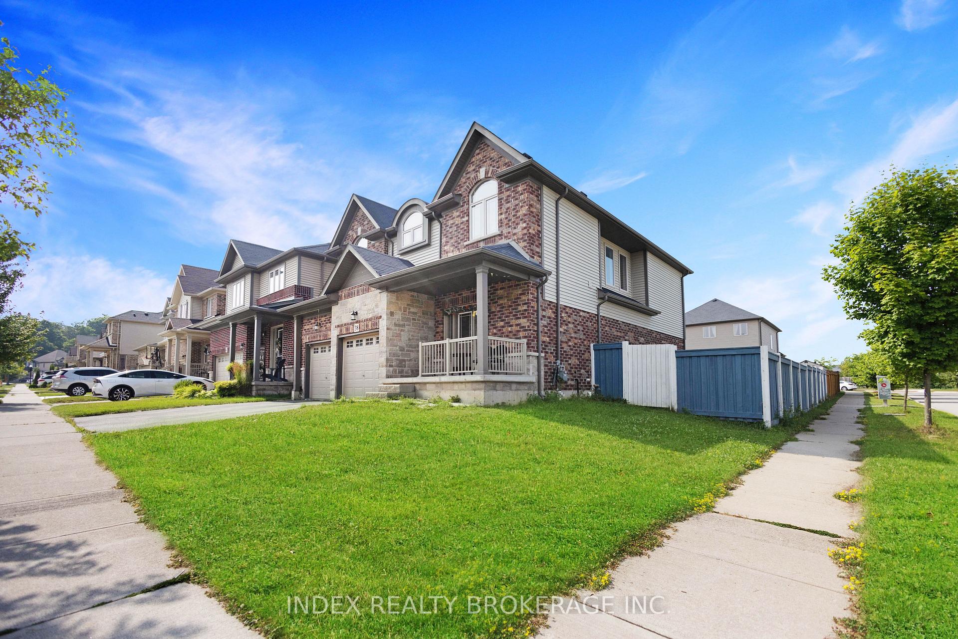 Photo 2 of 38 Elmbank Trail, Kitchener — HOMEH
