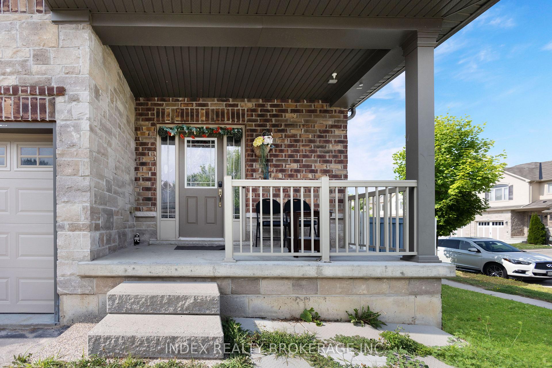 Photo 5 of 38 Elmbank Trail, Kitchener — HOMEH