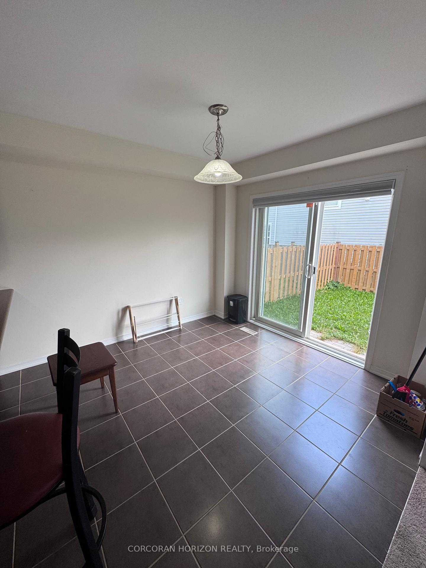 Photo 2 of 289 Apple Hill Crescent, Kitchener — HOMEH