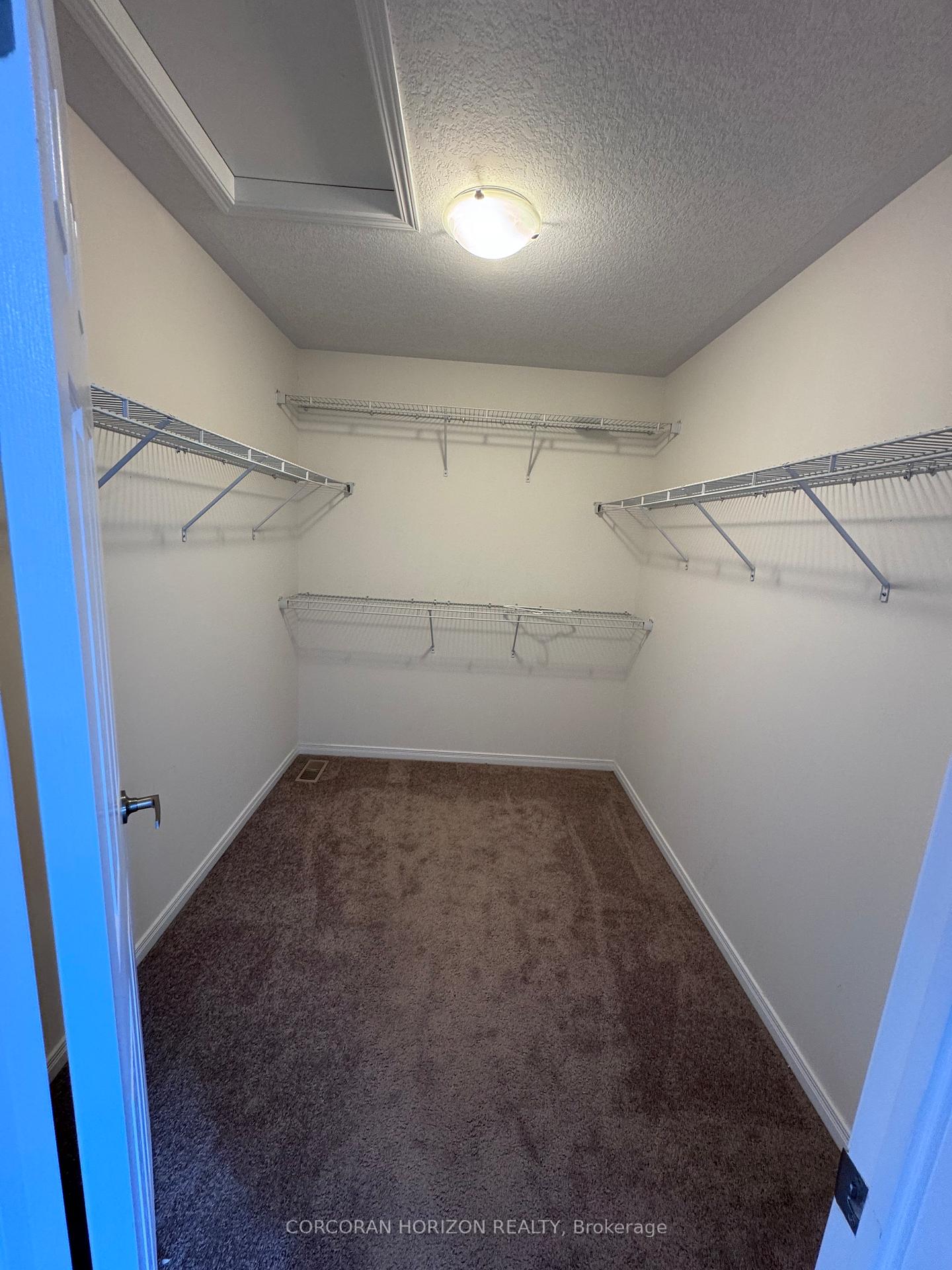 Photo 4 of 289 Apple Hill Crescent, Kitchener — HOMEH