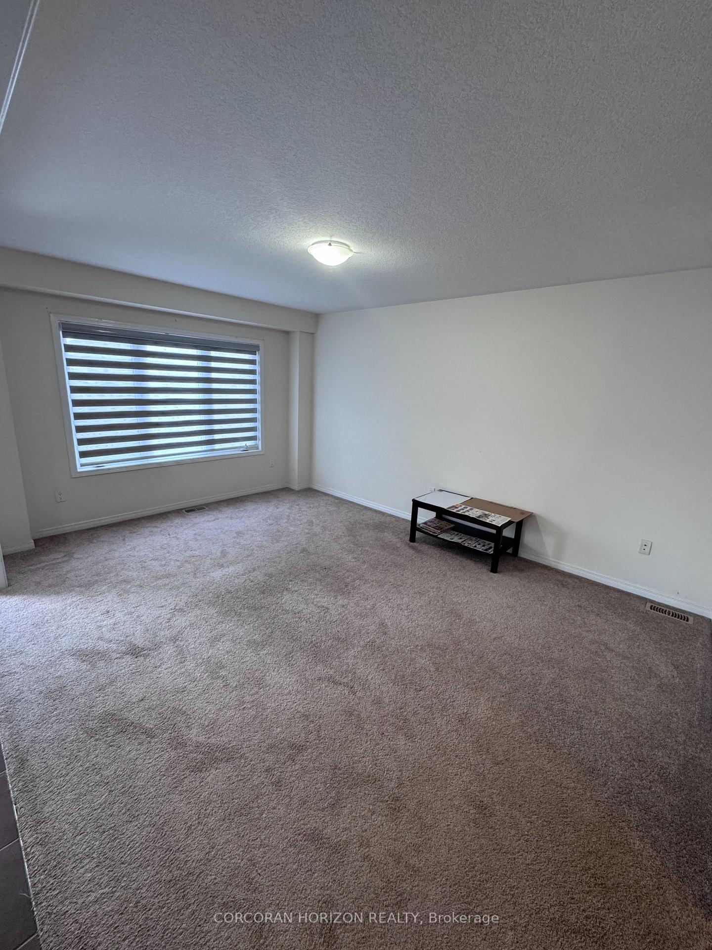 Photo 7 of 289 Apple Hill Crescent, Kitchener — HOMEH
