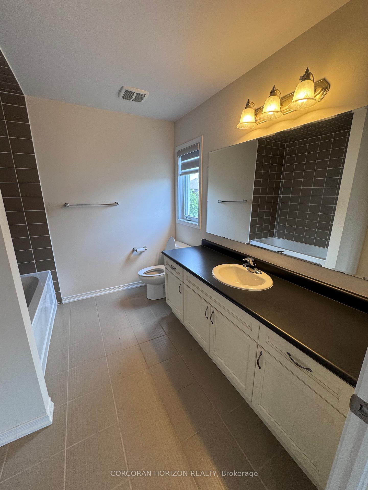 Photo 9 of 289 Apple Hill Crescent, Kitchener — HOMEH