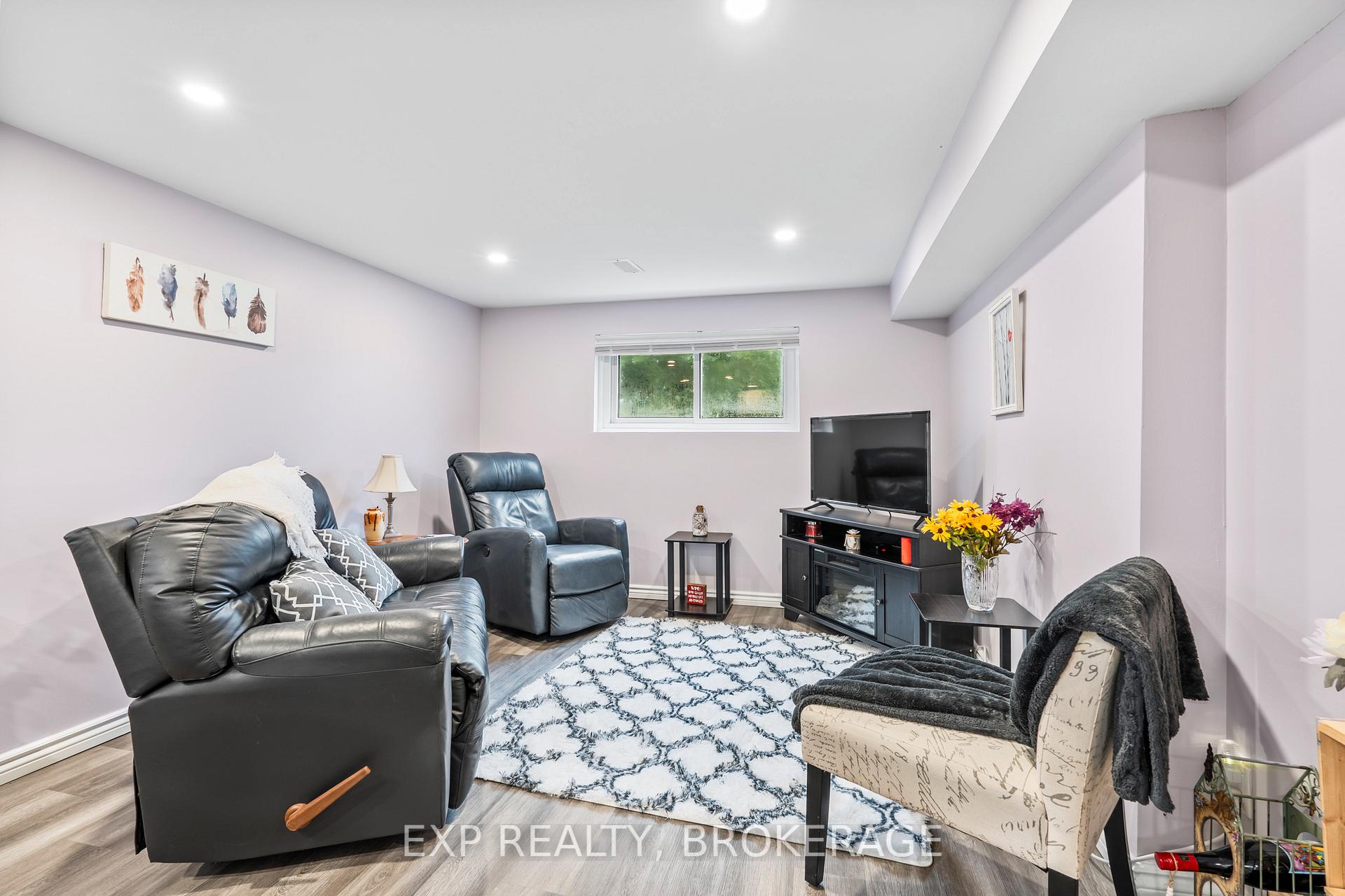 Photo 29 of 968 Kenshaw Street, Kingston, North of Taylor-Kidd Blvd — HOMEH