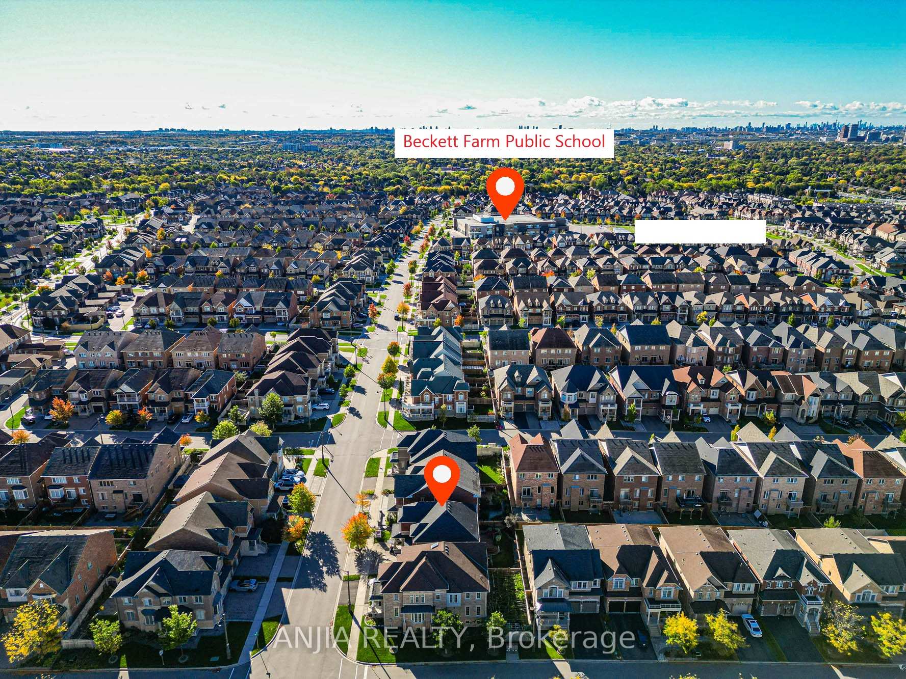 Photo 5 of 96 Brock Avenue, Markham, Berczy — HOMEH