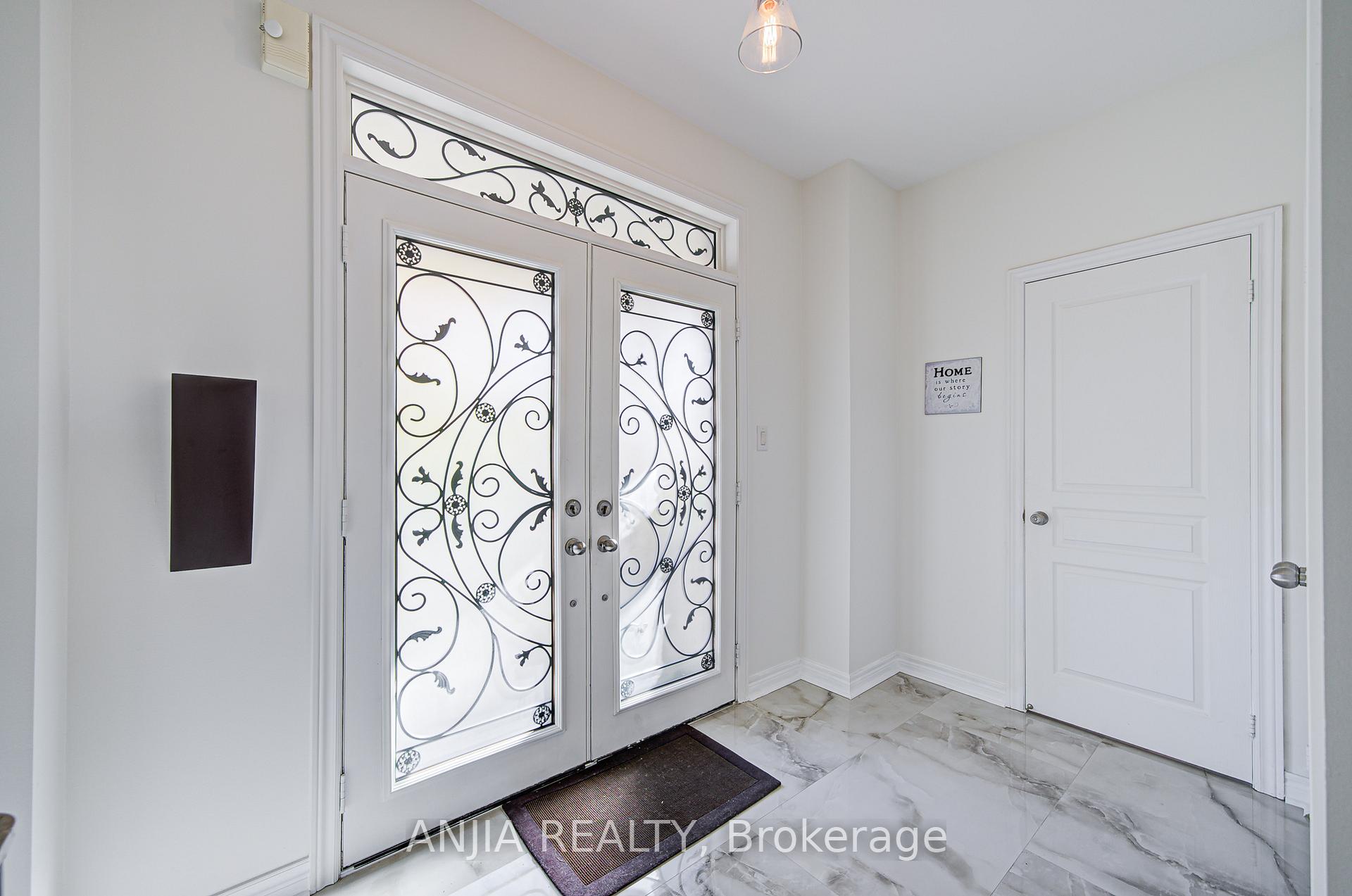 Photo 9 of 96 Brock Avenue, Markham, Berczy — HOMEH
