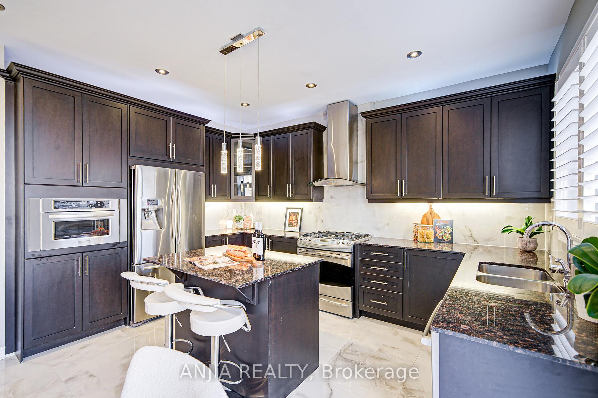 Photo 17 of 96 Brock Avenue, Markham, Berczy — HOMEH