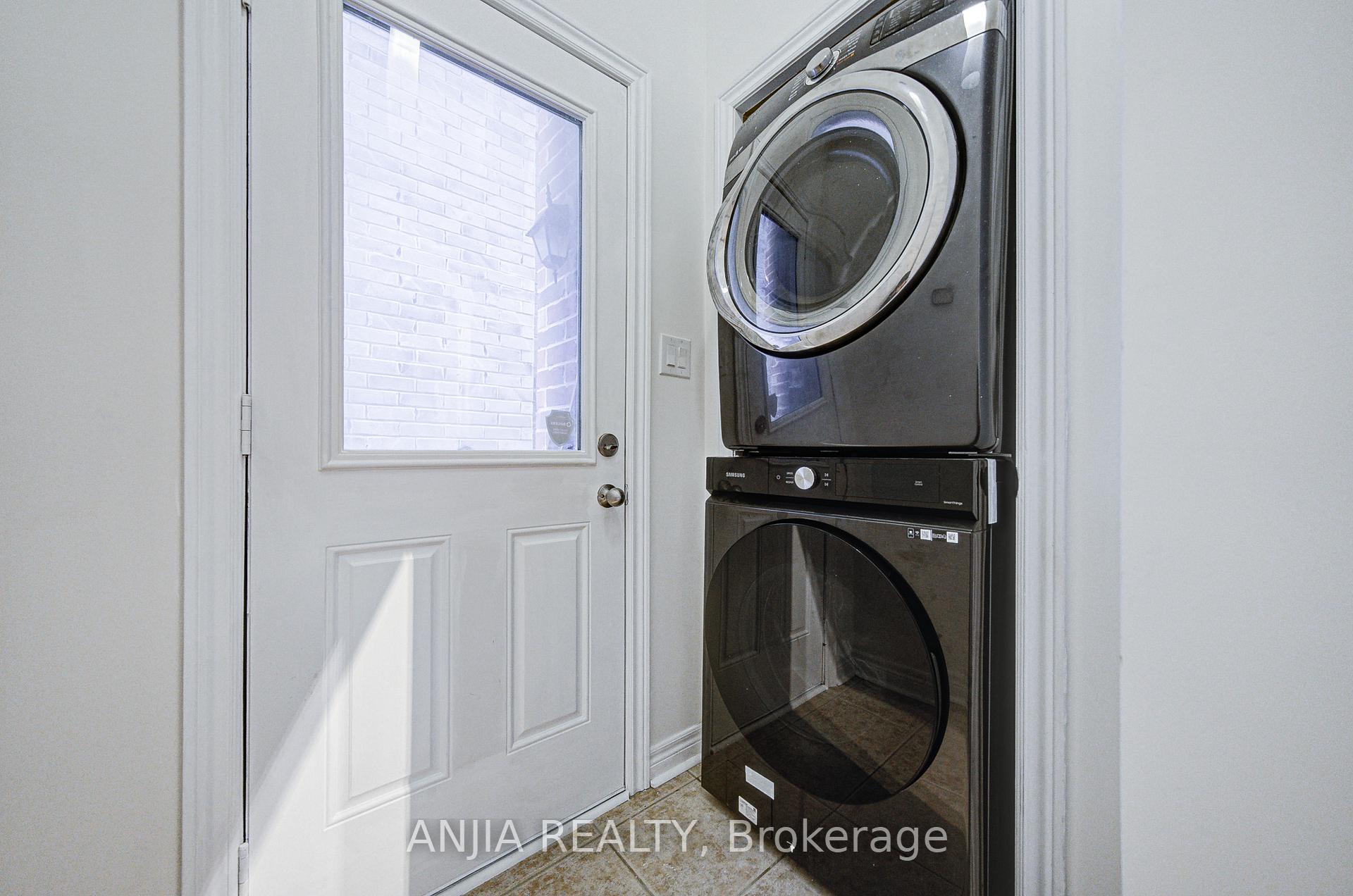 Photo 29 of 96 Brock Avenue, Markham, Berczy — HOMEH