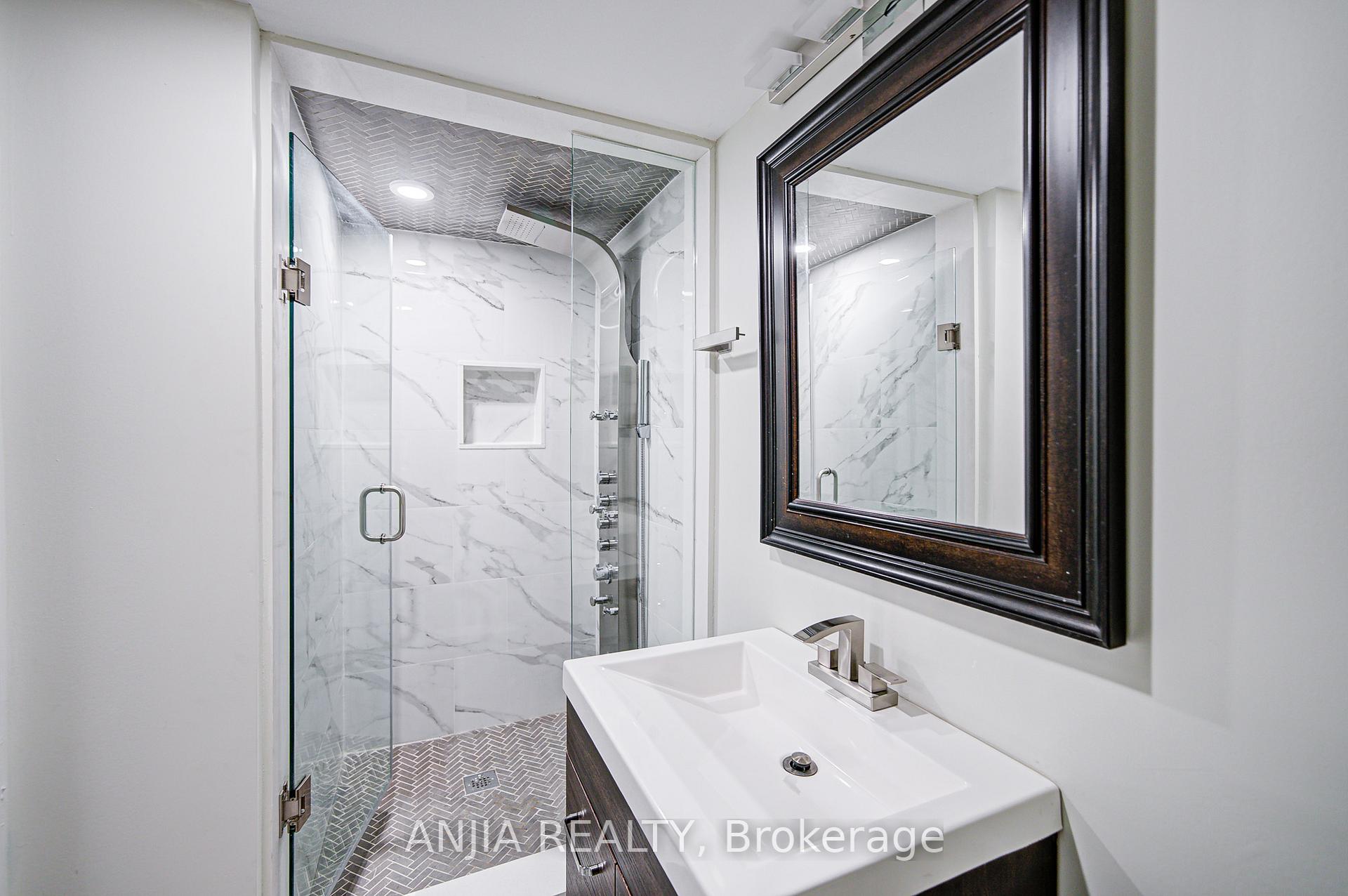 Photo 30 of 96 Brock Avenue, Markham, Berczy — HOMEH