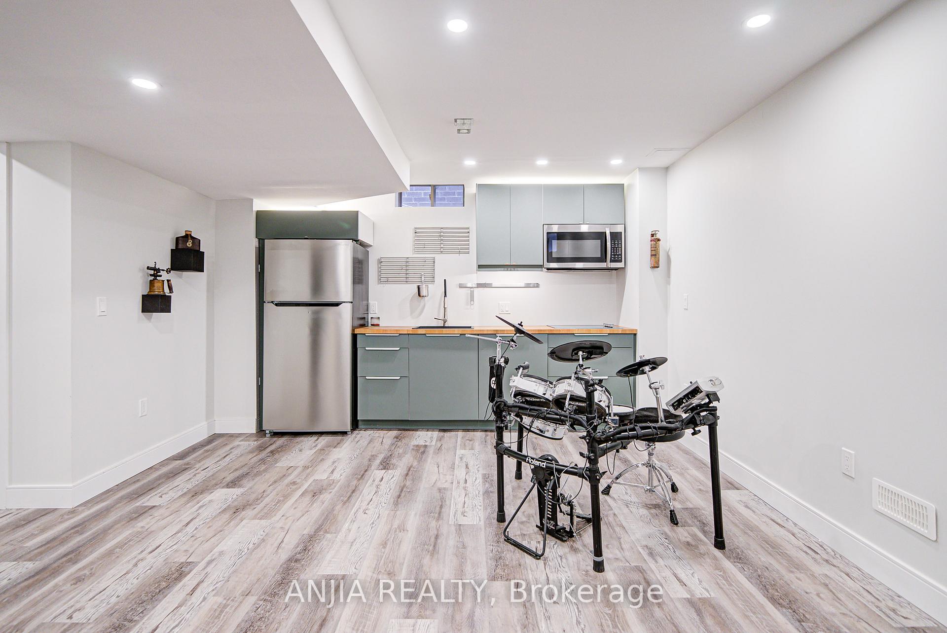 Photo 36 of 96 Brock Avenue, Markham, Berczy — HOMEH