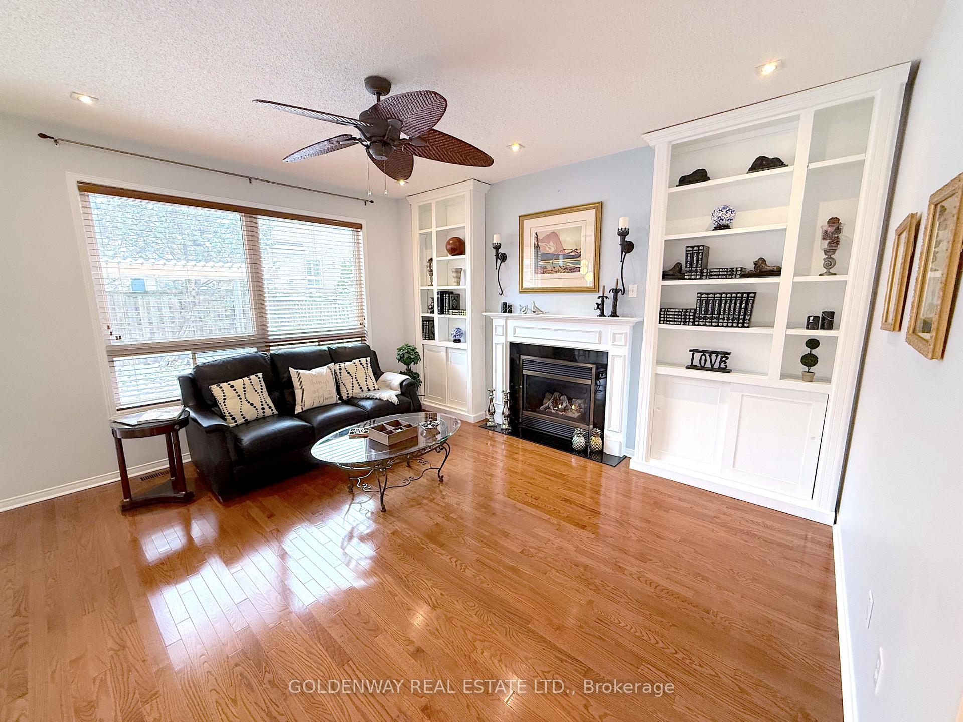 Photo 13 of 10 Bertram Earnshaw Drive, Markham, Berczy — HOMEH