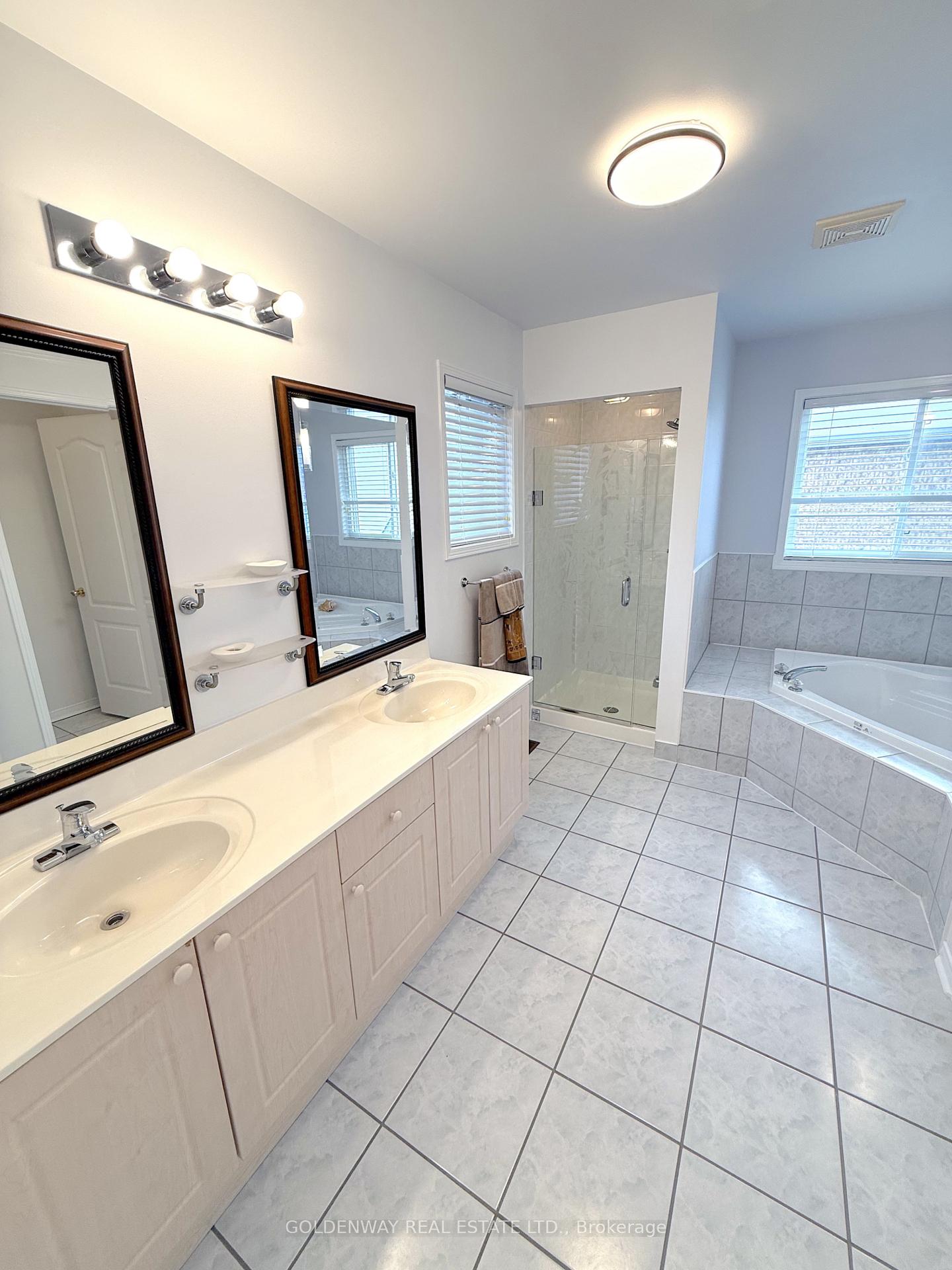 Photo 20 of 10 Bertram Earnshaw Drive, Markham, Berczy — HOMEH