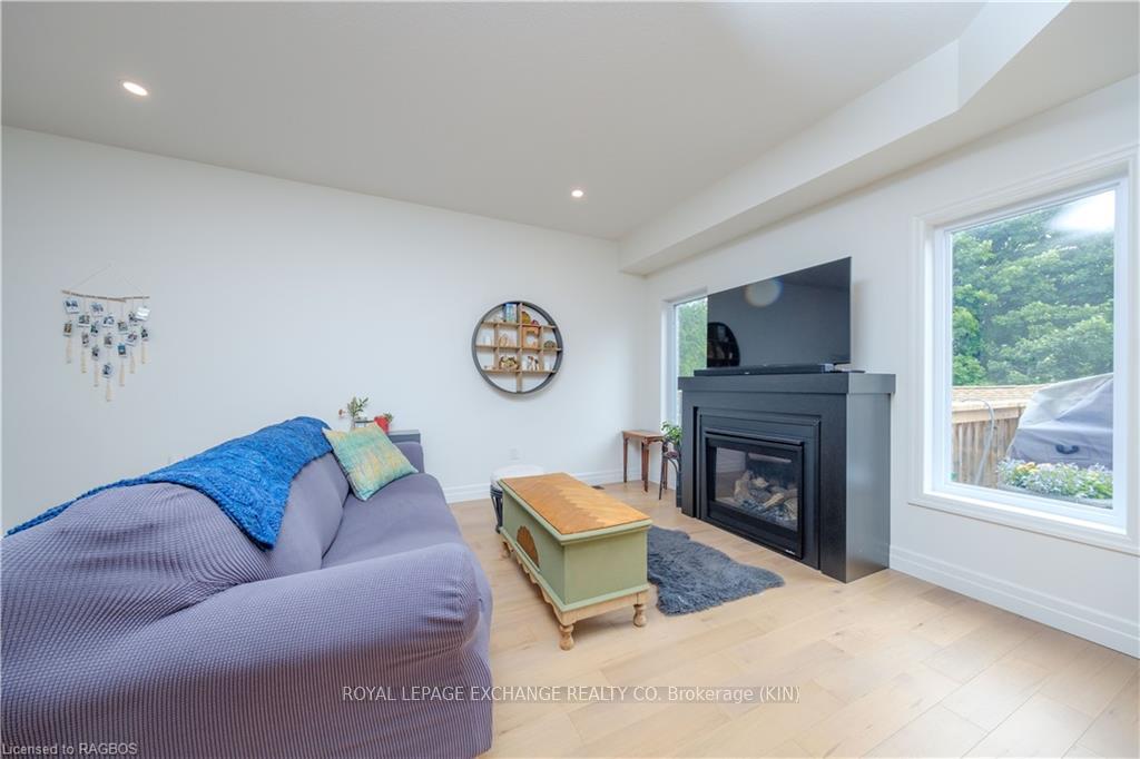 Photo 4 of 881 Princes Street N, Kincardine — HOMEH