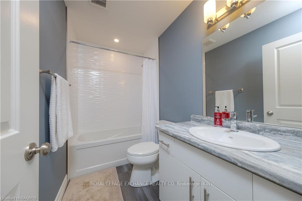 Photo 13 of 881 Princes Street N, Kincardine — HOMEH