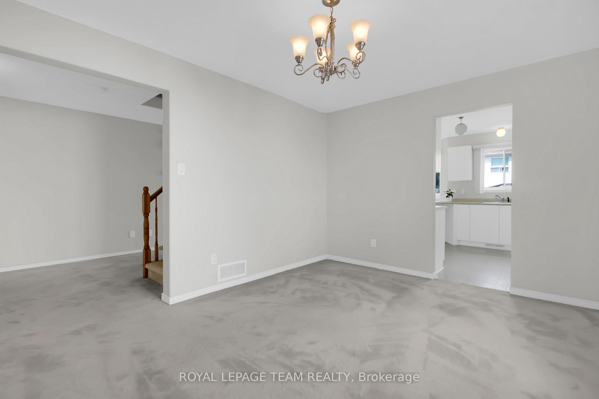 Photo 12 of 61 Beamish Crescent, Ottawa, Kanata - Morgan's Grant/South March — HOMEH