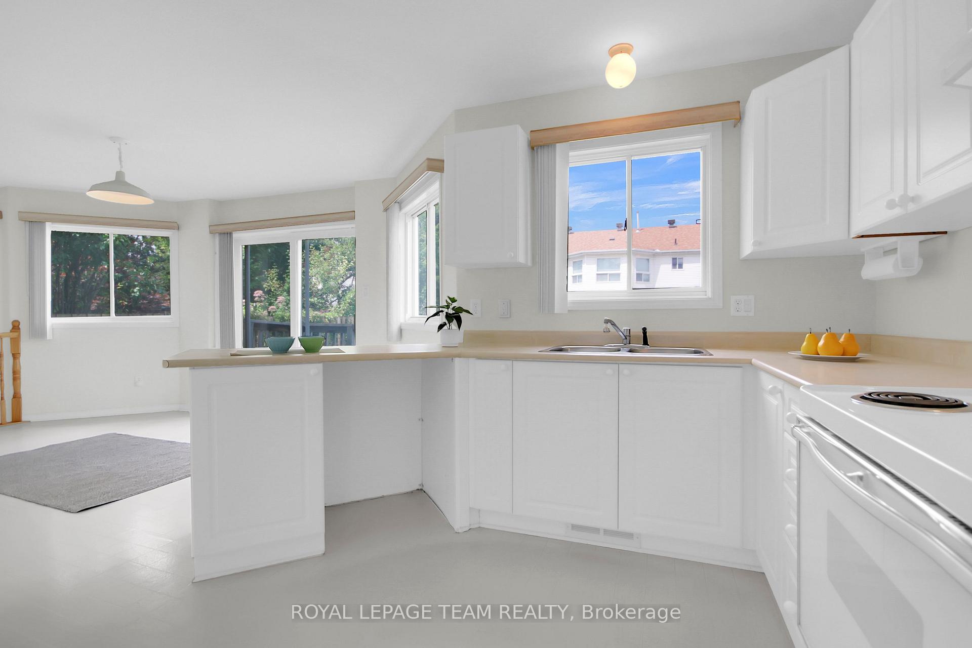 Photo 16 of 61 Beamish Crescent, Ottawa, Kanata - Morgan's Grant/South March — HOMEH