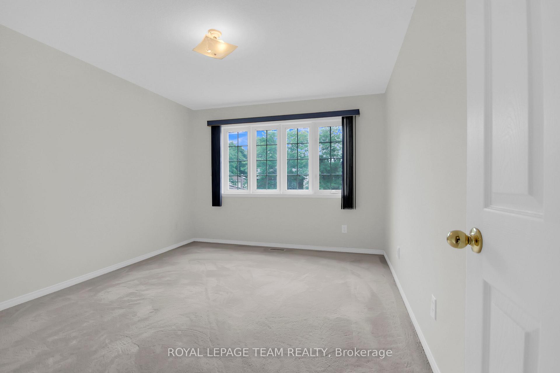Photo 34 of 61 Beamish Crescent, Ottawa, Kanata - Morgan's Grant/South March — HOMEH