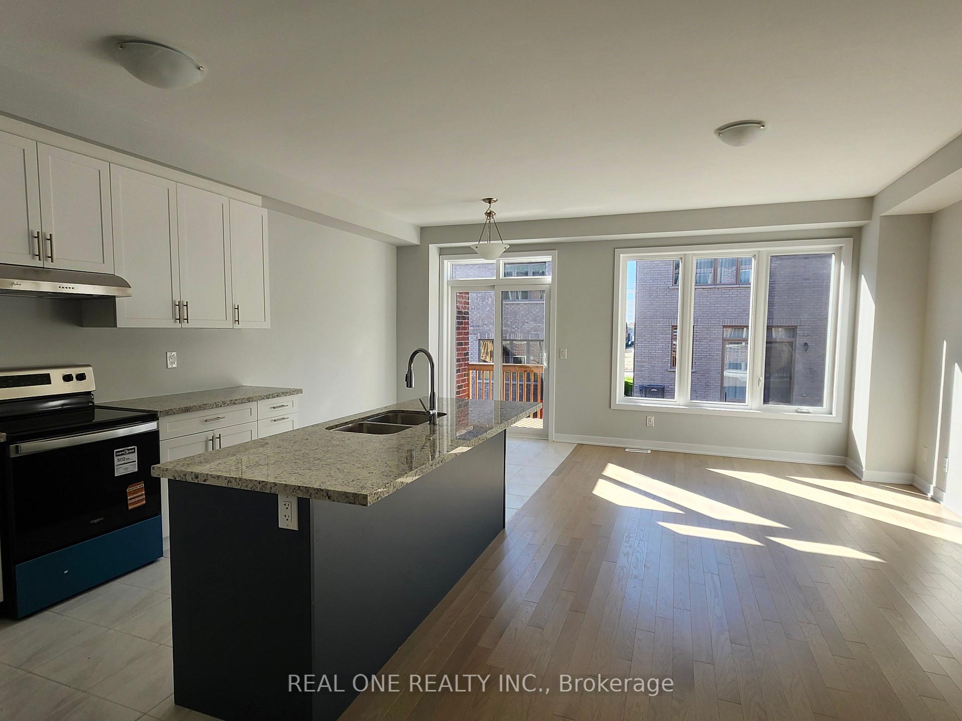 Photo 3 of 14 Freeman Williams Street, Markham, Angus Glen — HOMEH