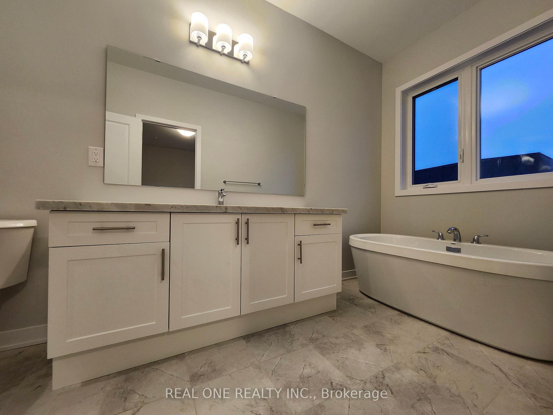 Photo 7 of 14 Freeman Williams Street, Markham, Angus Glen — HOMEH