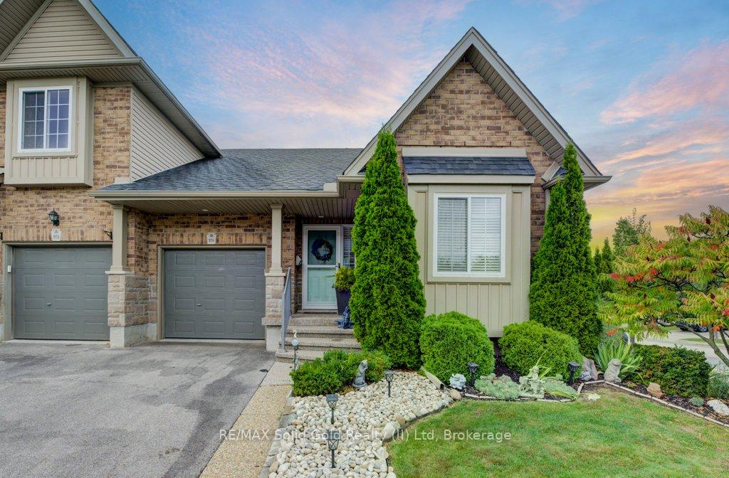 Photo 1 of 970 Zeller Crescent N, Kitchener — HOMEH