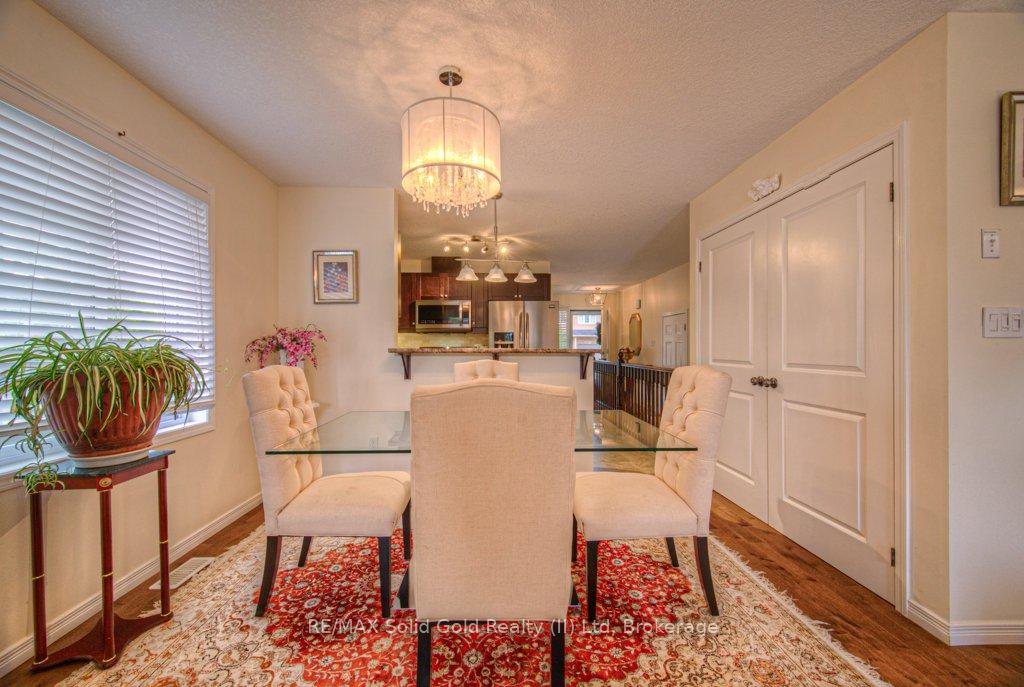 Photo 13 of 970 Zeller Crescent N, Kitchener — HOMEH