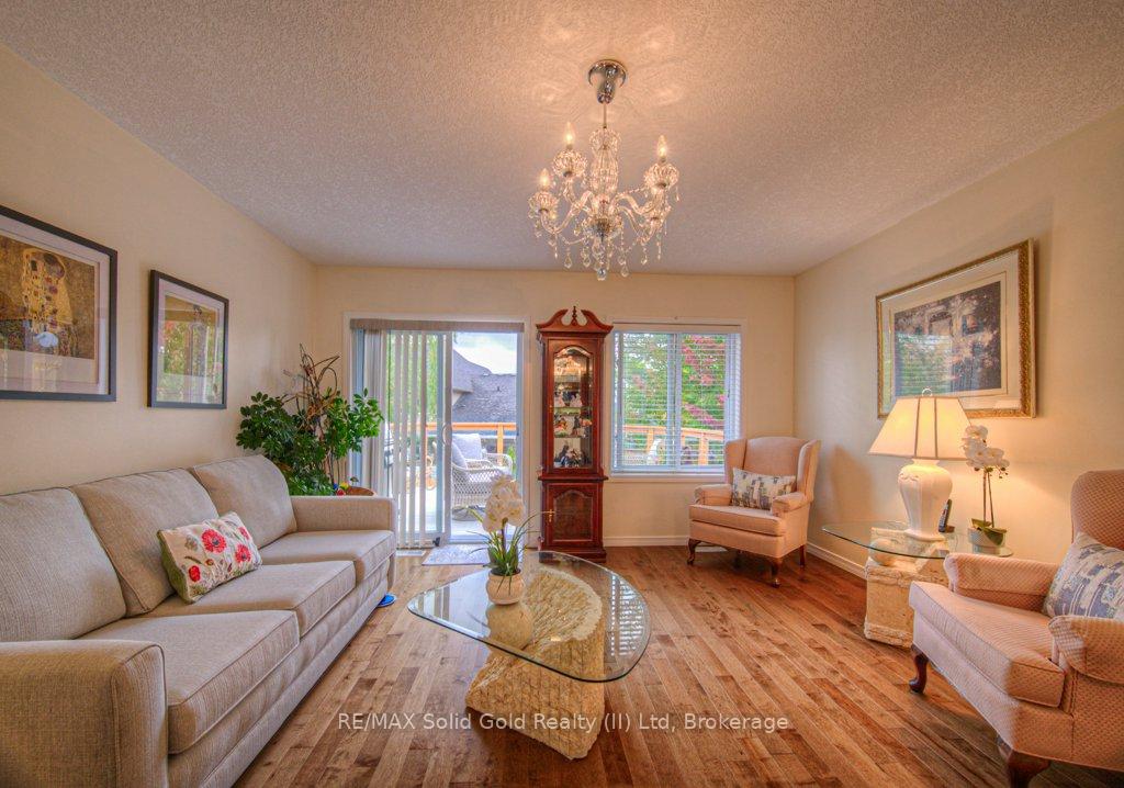 Photo 14 of 970 Zeller Crescent N, Kitchener — HOMEH