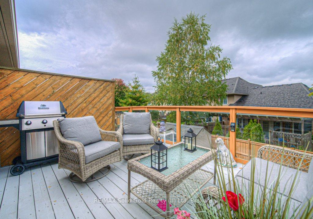 Photo 22 of 970 Zeller Crescent N, Kitchener — HOMEH