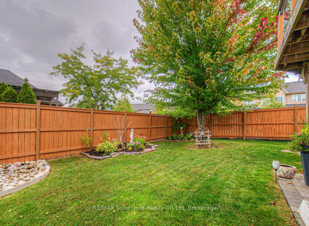 Photo 31 of 970 Zeller Crescent N, Kitchener — HOMEH